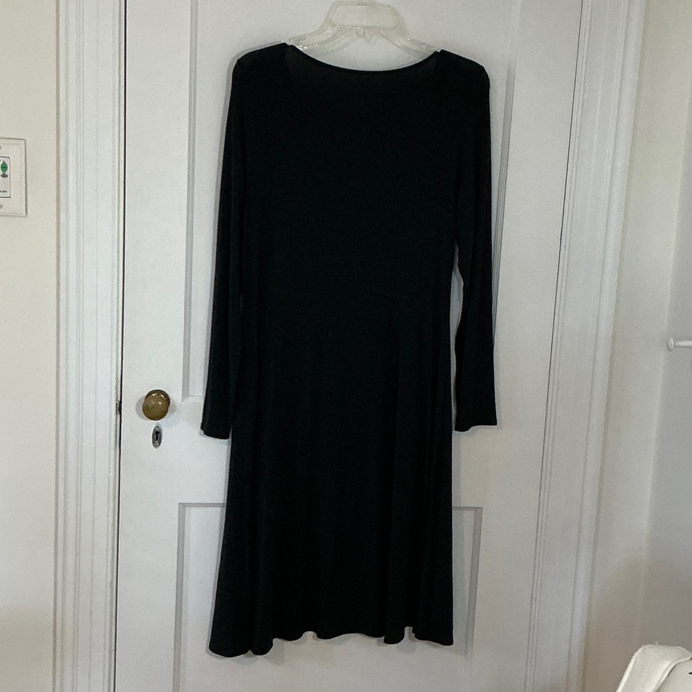 Beautiful fitted drape neck slinky Eileen Fisher classic charcoal dress, size PM - Picture 3 of 9